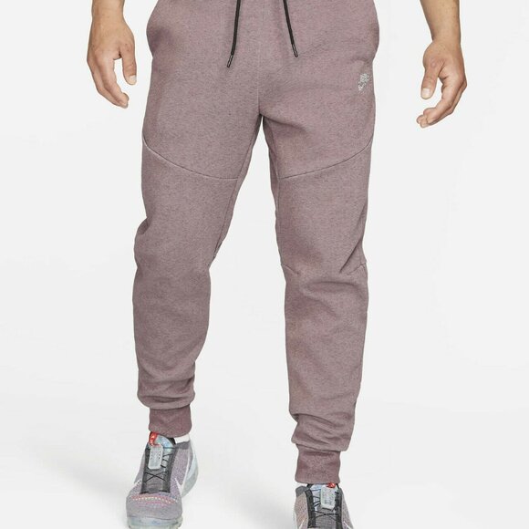 Nike Men's Tech Fleece Reflective Tapered Jogger Pants - Picture 1 of 8